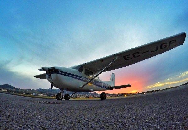 Reims 172 (EC-JGP) at dusk (Gopro Hero 4 Silver)