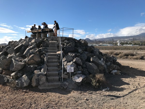 Very cozy spotting place just !a beam" tower.