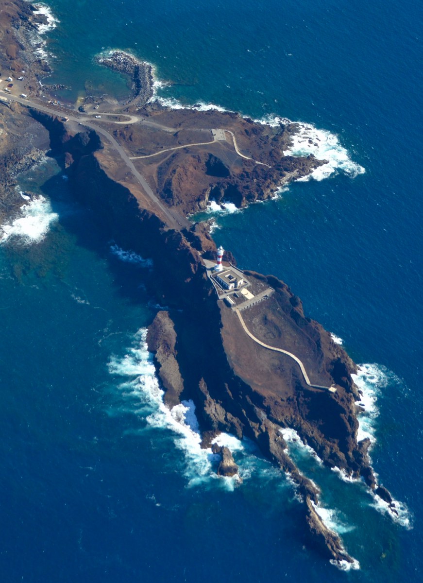 Faro de Punta de Teno