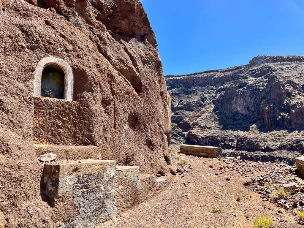 This is what left from the access road to El Revolcadero aerodrome